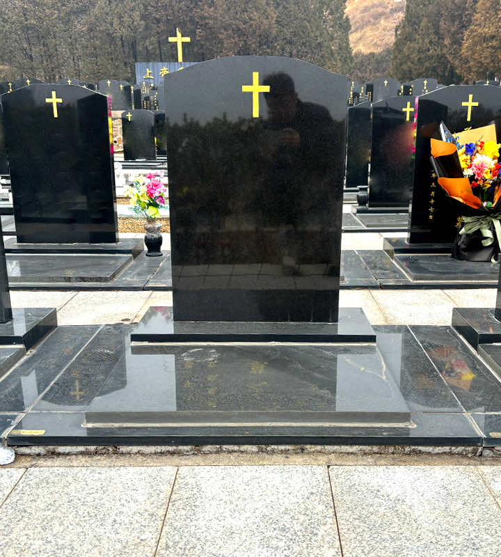 基督教  复活碑  76800.jpg