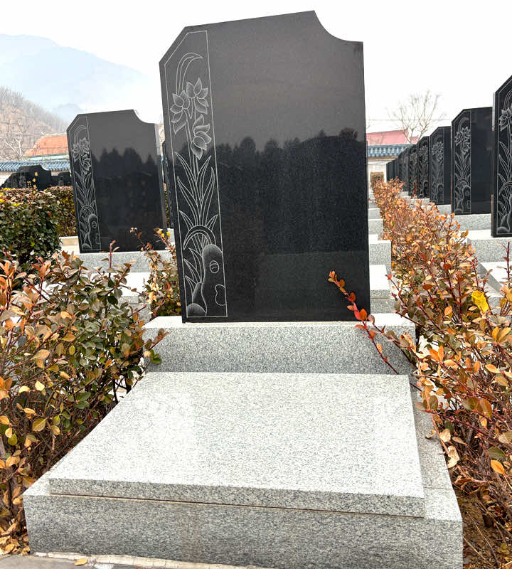 永安三区 蔓草碑 188000.jpg